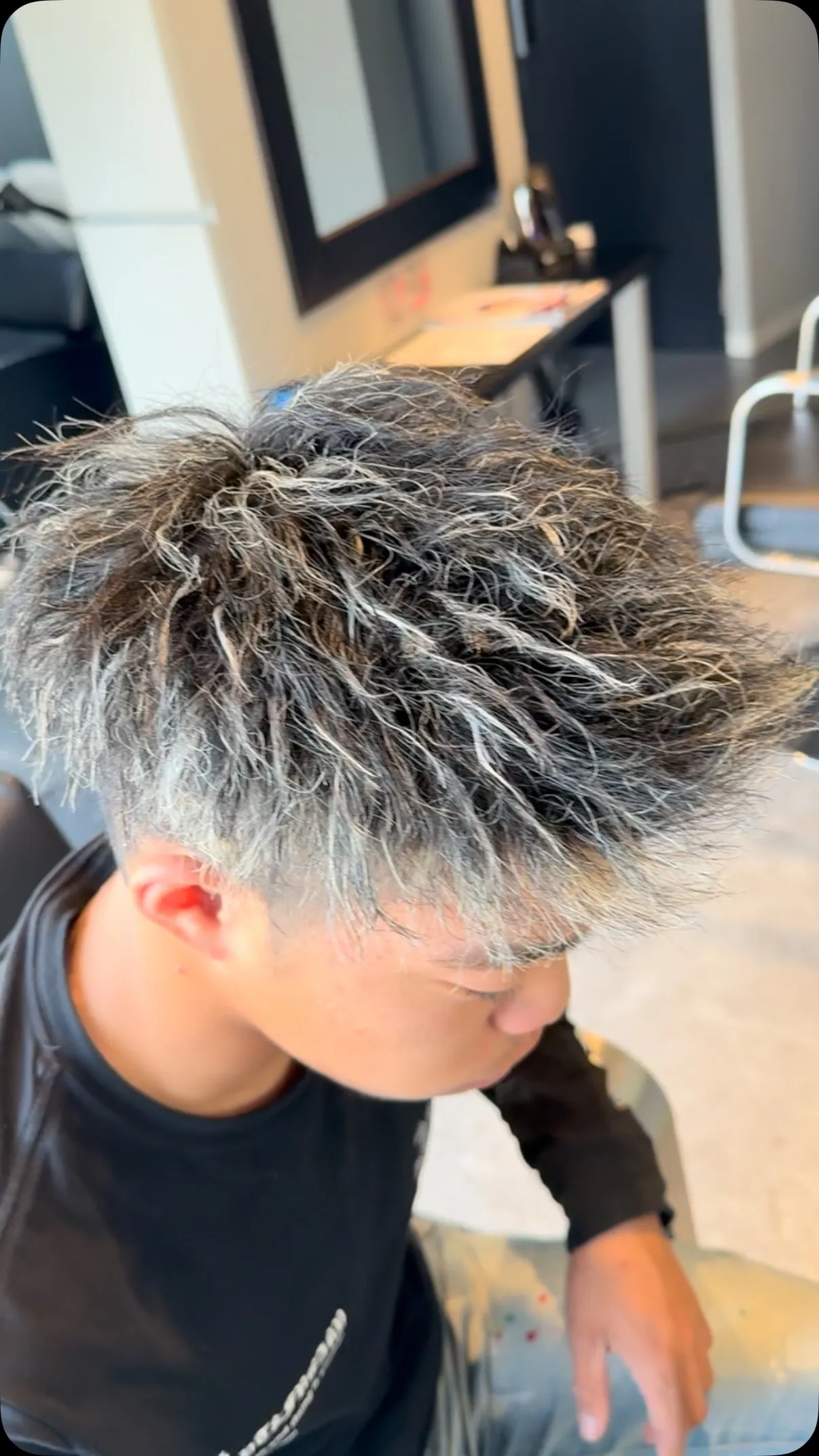 夏は短髪メッシュにツイストでバイチケに🔥